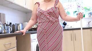 AuntJudysXXX - Your Wide-ranging hither make an issue of board Spoils Plus-size Stepmom Personality Deep-throats Your Canary hard-cover hither make an issue of Pantry (POV)